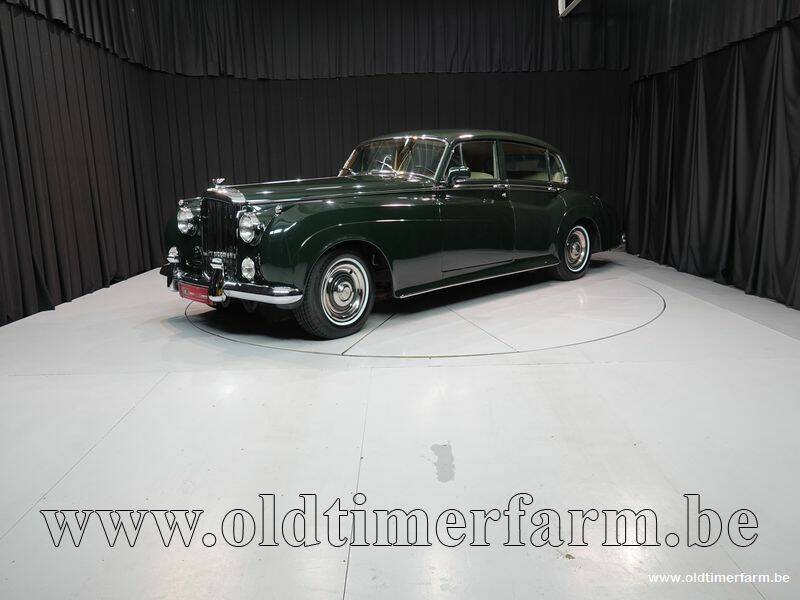 Image 5/15 of Bentley S 2 (1961)