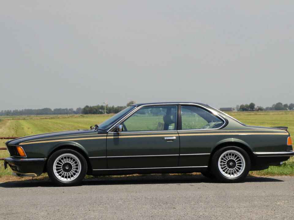 Image 4/38 de BMW 628 CSi (1984)