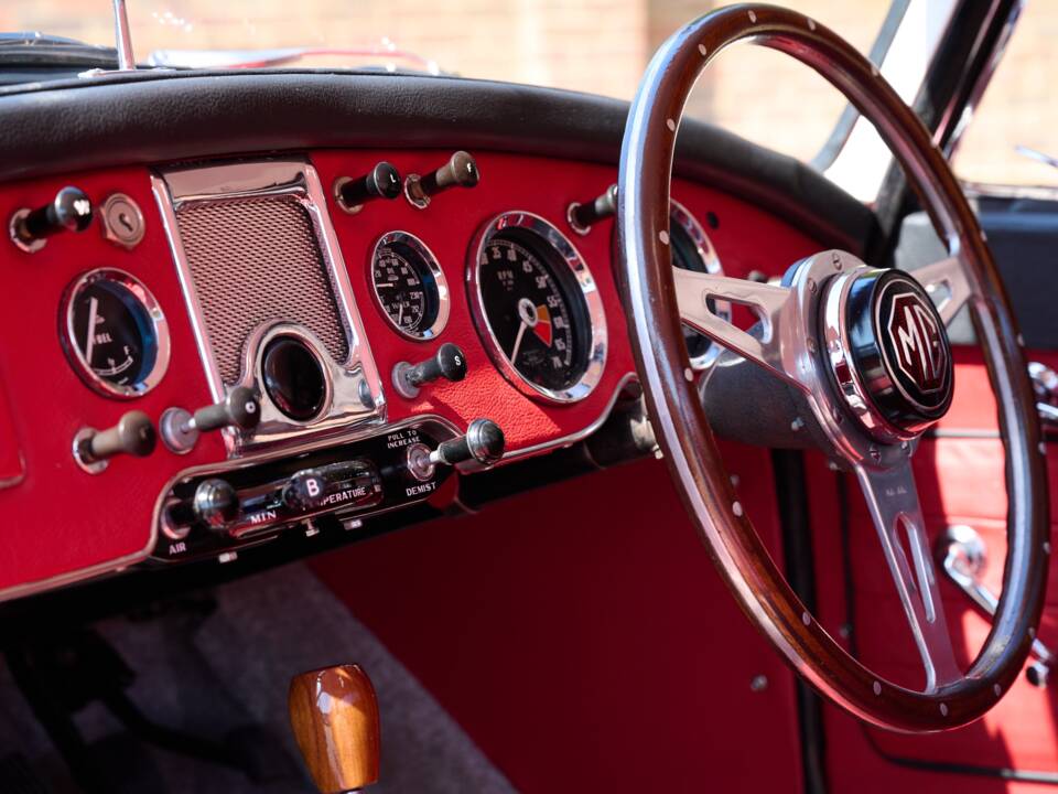 Bild 50/50 von MG MGA 1600 (1961)