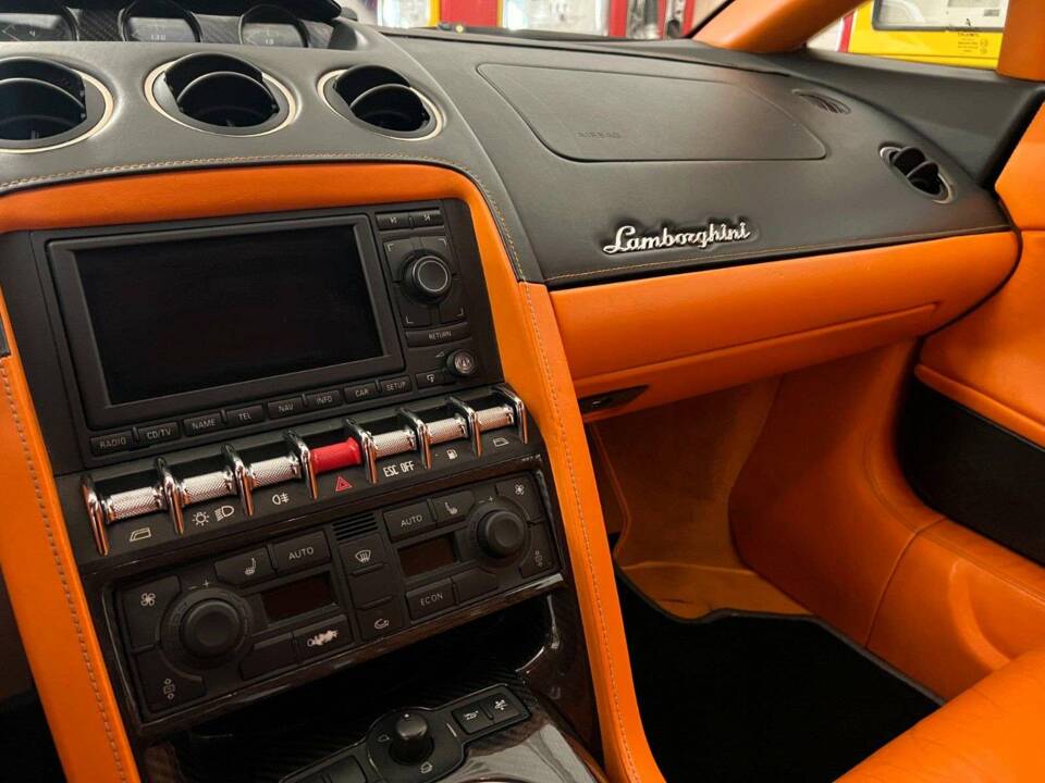 Image 16/19 of Lamborghini Gallardo LP 560-4 (2009)