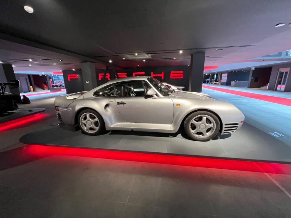 Afbeelding 2/5 van Porsche 959 (1989)
