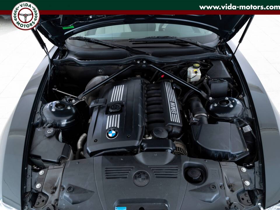 Bild 9/10 von BMW Z4 Coupé 3.0si (2008)