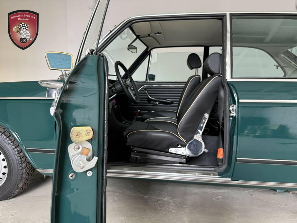 Immagine 34/89 di BMW 2002 tii Touring (1973)