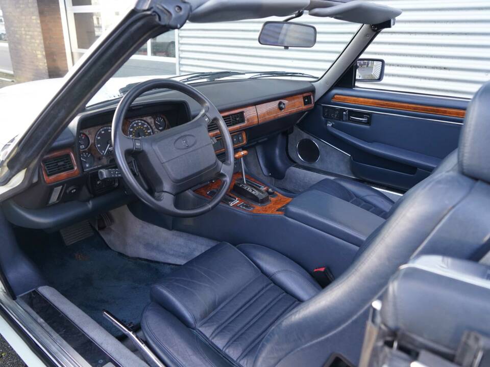 Bild 5/6 von Jaguar XJS 5.3 V12 (1992)