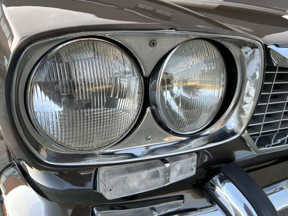 Image 37/101 of Maserati Mexico 4200 (1971)