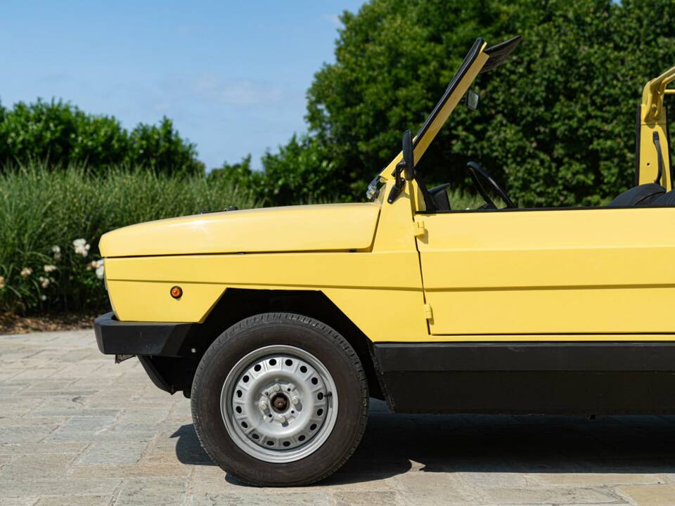 Image 22/50 of FIAT 127 Moretti Midimaxi 900 (1980)