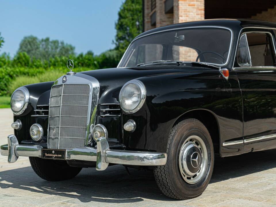 Imagen 20/50 de Mercedes-Benz 190 (1955)