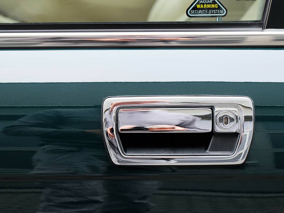 Image 52/77 de Jaguar XJ 40 (XJ-R) (1993)