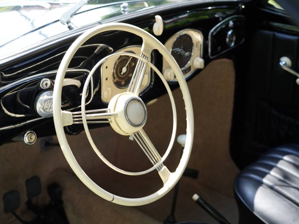 Bild 2/12 von Volkswagen Käfer 1100 Hebmüller (1949)