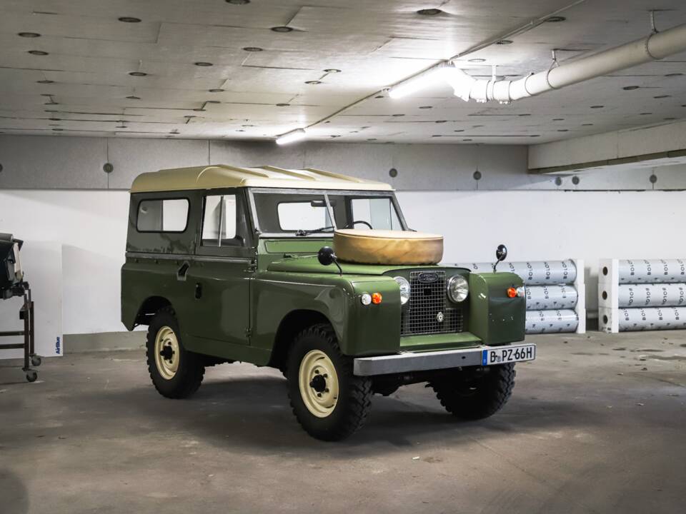 Bild 2/96 von Land Rover 88 (1961)