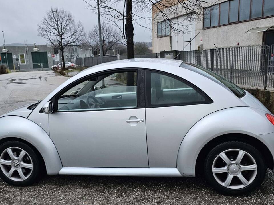 Image 6/22 of Volkswagen New Beetle 1.9 TDI (2003)