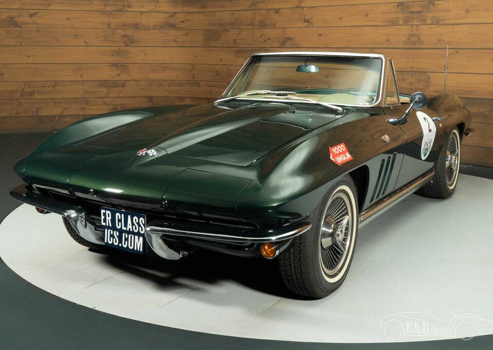 Image 5/8 of Chevrolet Corvette Sting Ray Convertible (1965)