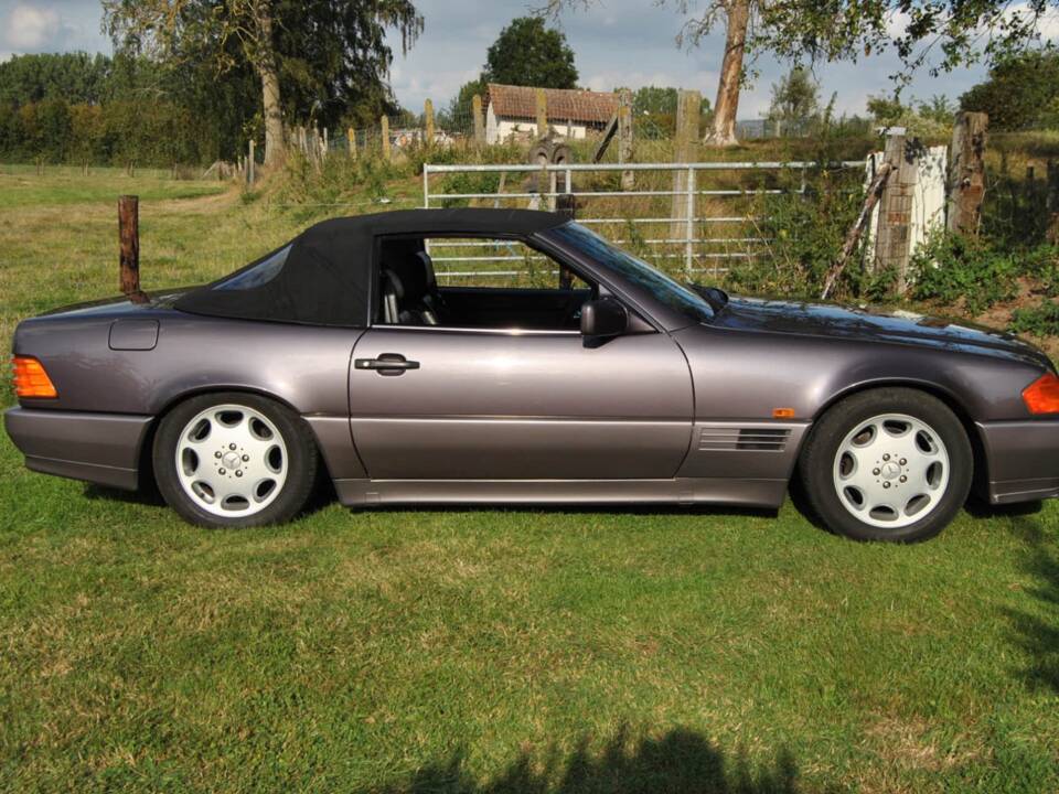 Image 5/8 de Mercedes-Benz 300 SL (1993)