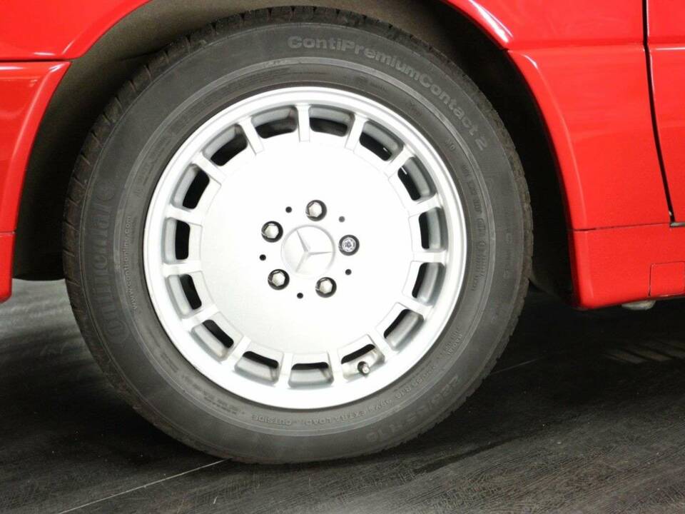 Imagen 30/30 de Mercedes-Benz 300 SL-24 (1991)