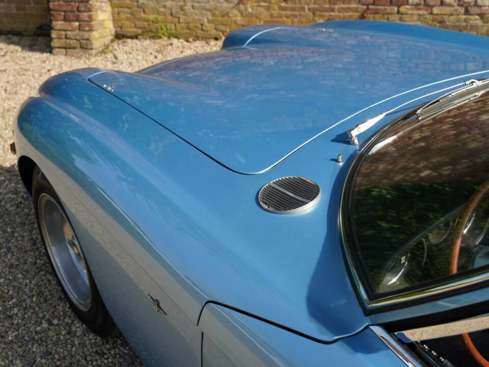 Image 24/50 de Lamborghini 400 GT (1967)