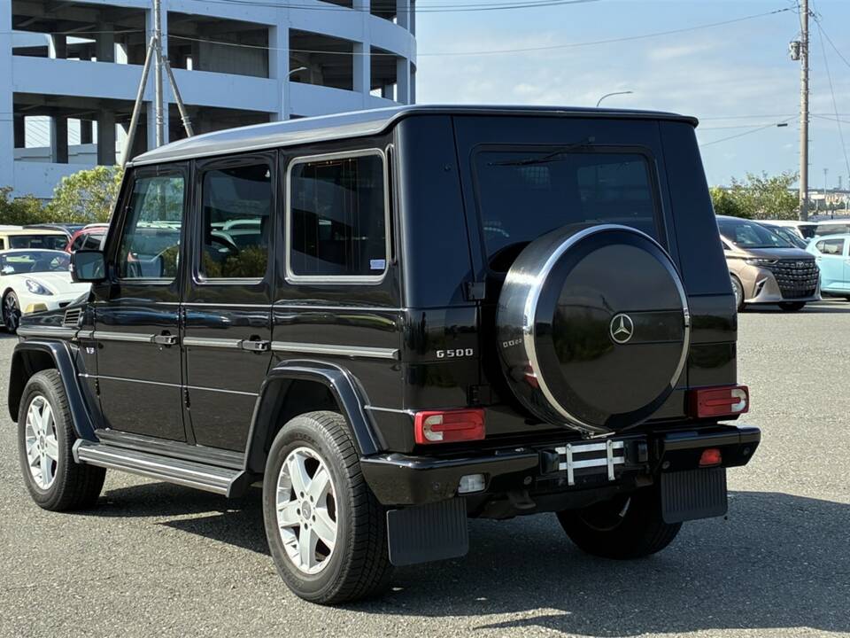 Bild 7/63 von Mercedes-Benz G 500 (lang) (2009)