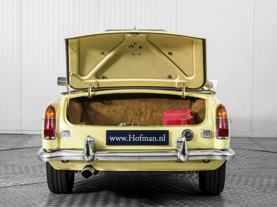 Bild 38/50 von MG MGC (1969)