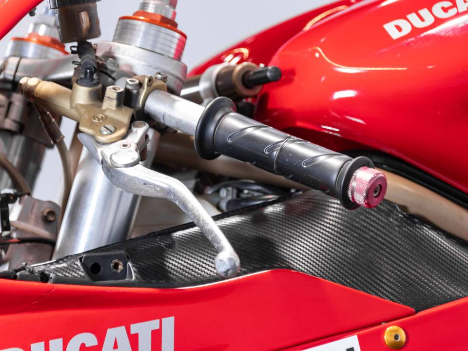 Afbeelding 37/43 van Ducati DUMMY (2000)