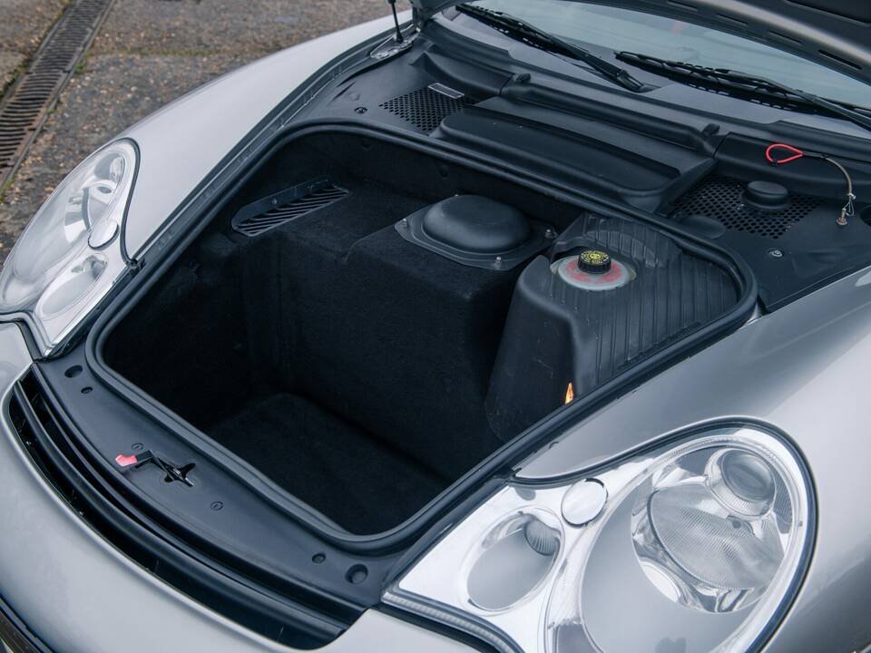 Imagen 23/25 de Porsche 911 GT2 Clubsport (2001)