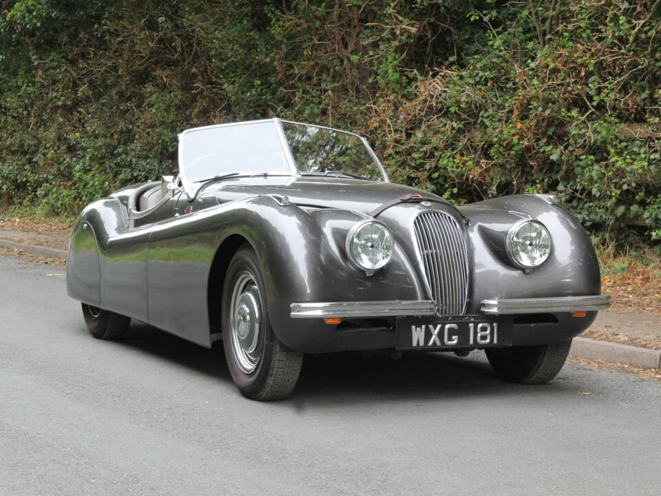 Image 1/15 of Jaguar XK 120 OTS (1950)