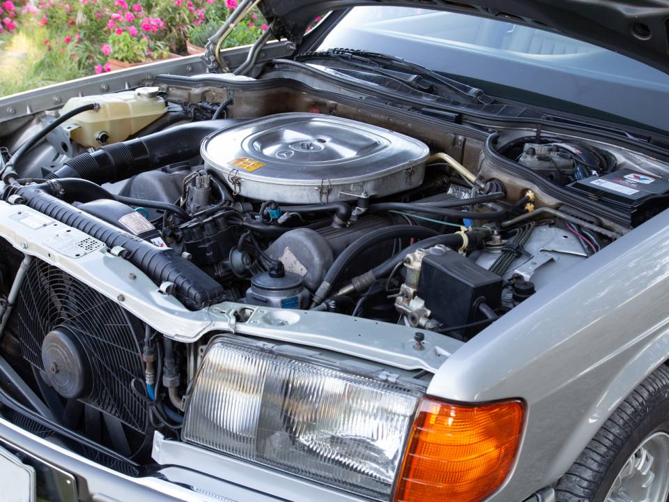 Engine side on