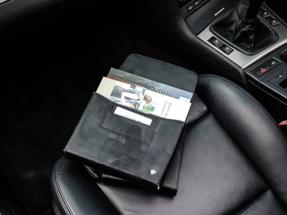 Image 35/50 de BMW M3 (2004)