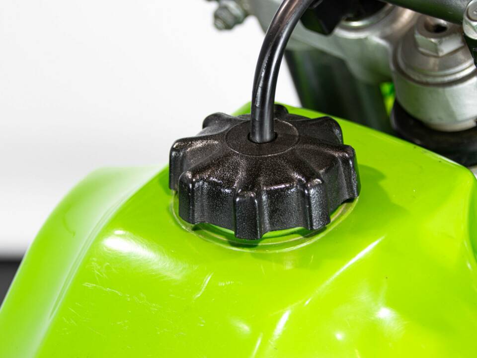 Image 18/50 of Kawasaki KX 250 (1986)
