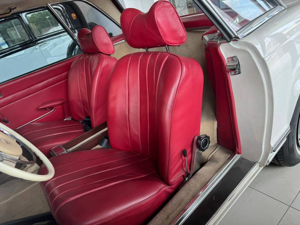 Imagen 9/15 de Mercedes-Benz 280 SL (1969)