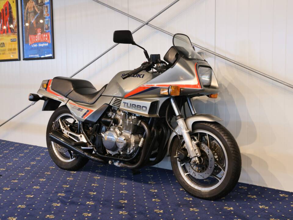 Immagine 1/23 di Suzuki XN85 Turbo (1986)