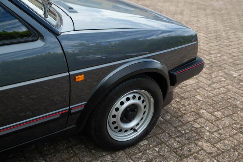 Bild 23/50 von Volkswagen Golf II GTi 1.8 (1986)