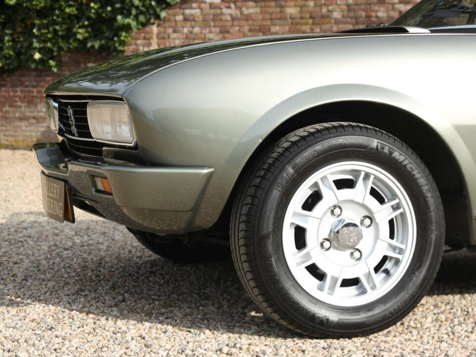 Image 10/50 of Peugeot 504 Convertible (1981)