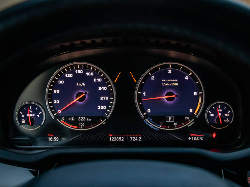 Image 38/50 of ALPINA XD3 Biturbo (2014)