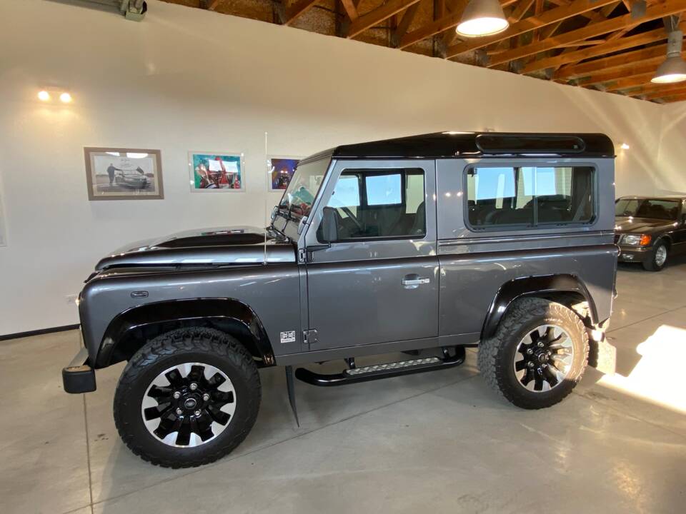 Afbeelding 11/43 van Land Rover Defender 90 Works V8 &quot;70th Edition&quot; (2018)