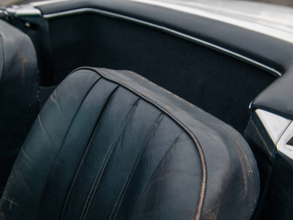 Image 25/36 of Mercedes-Benz 230 SL (1965)