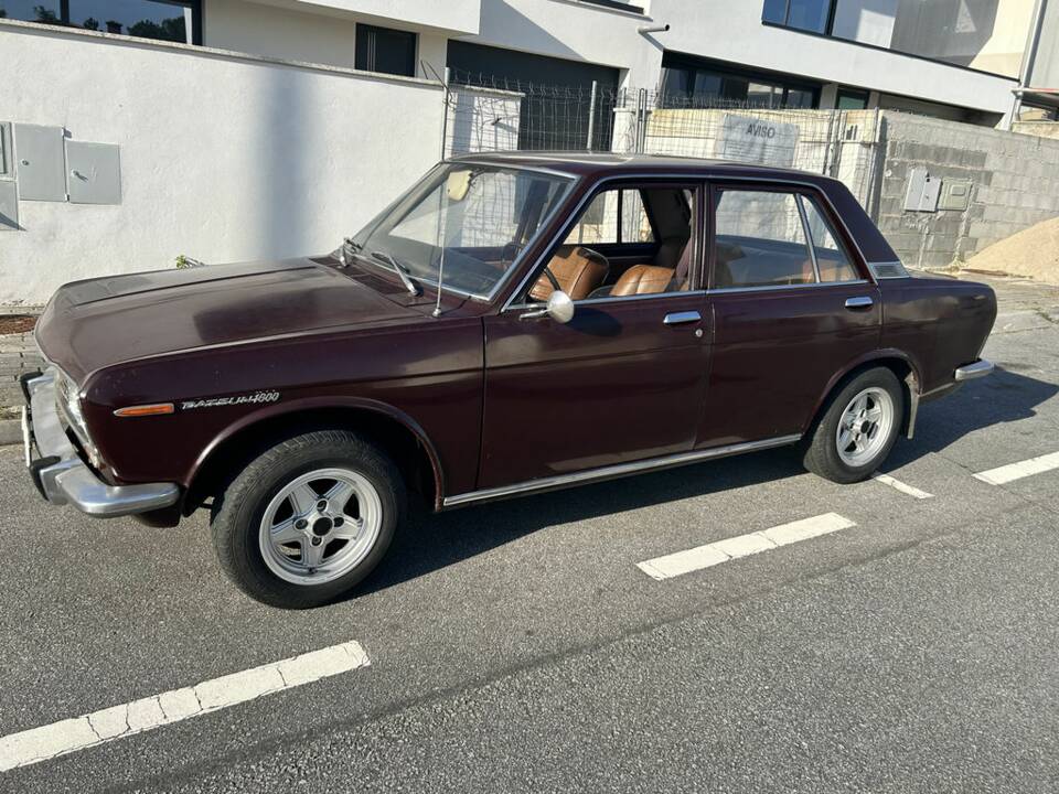 Image 3/8 of Datsun 1600 SSS (1970)