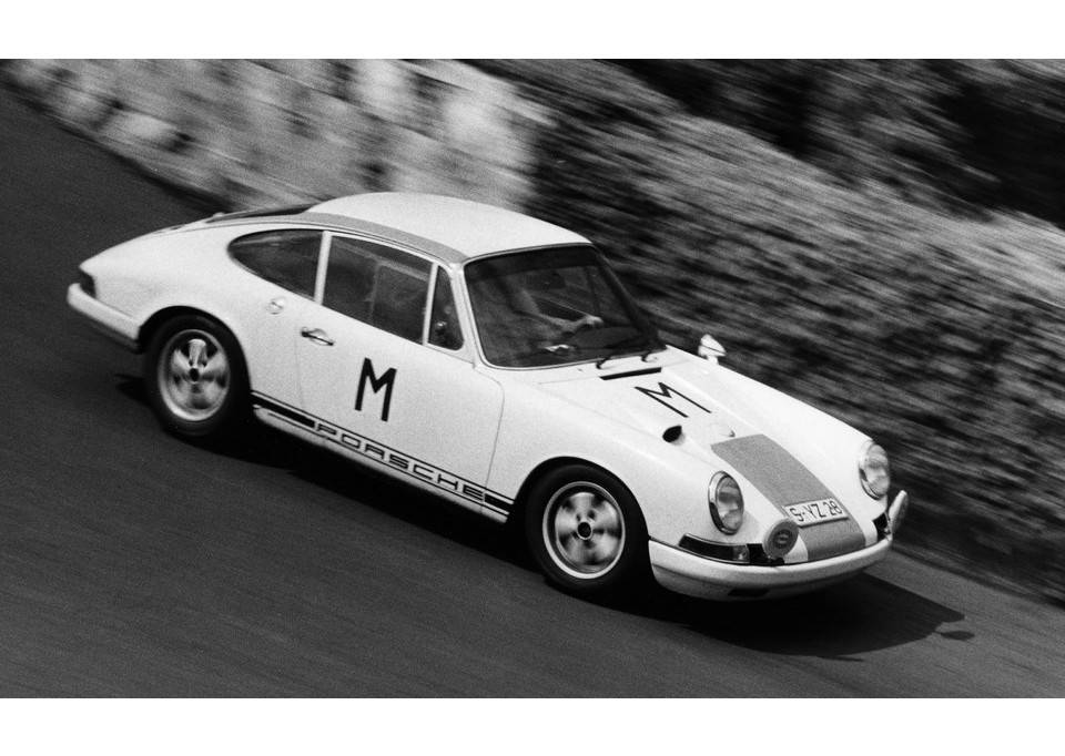 Immagine 8/50 di Porsche 911 R (1967)
