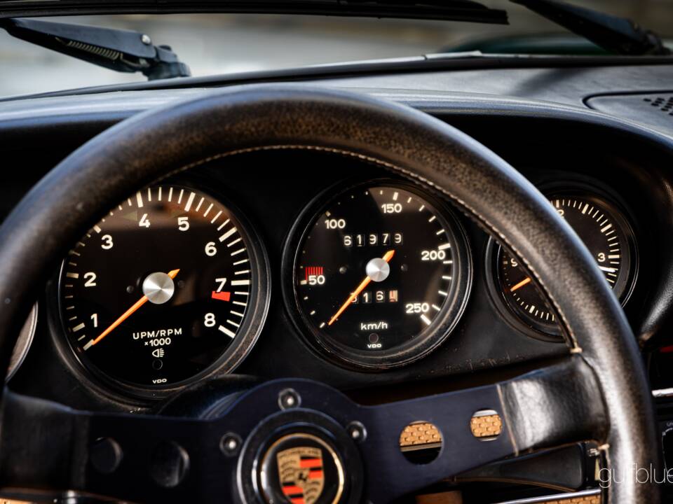 Image 34/64 de Porsche 911 2.2 S (1970)