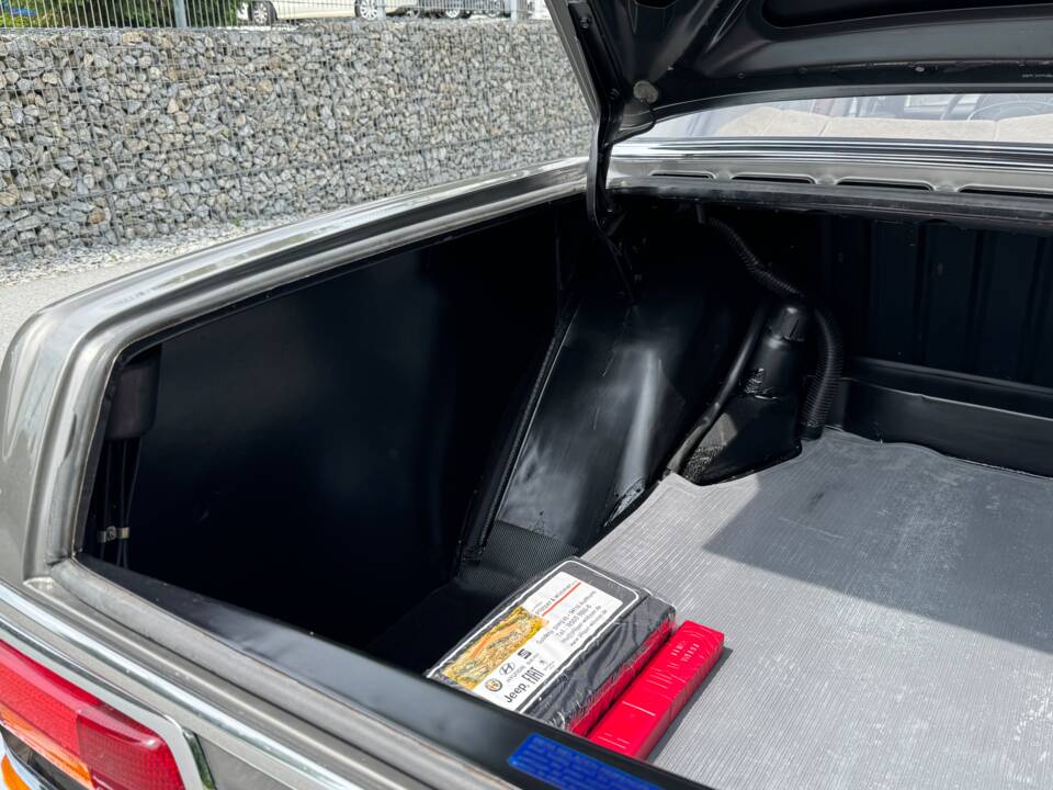 Image 34/47 of Mercedes-Benz 280 SE (1969)