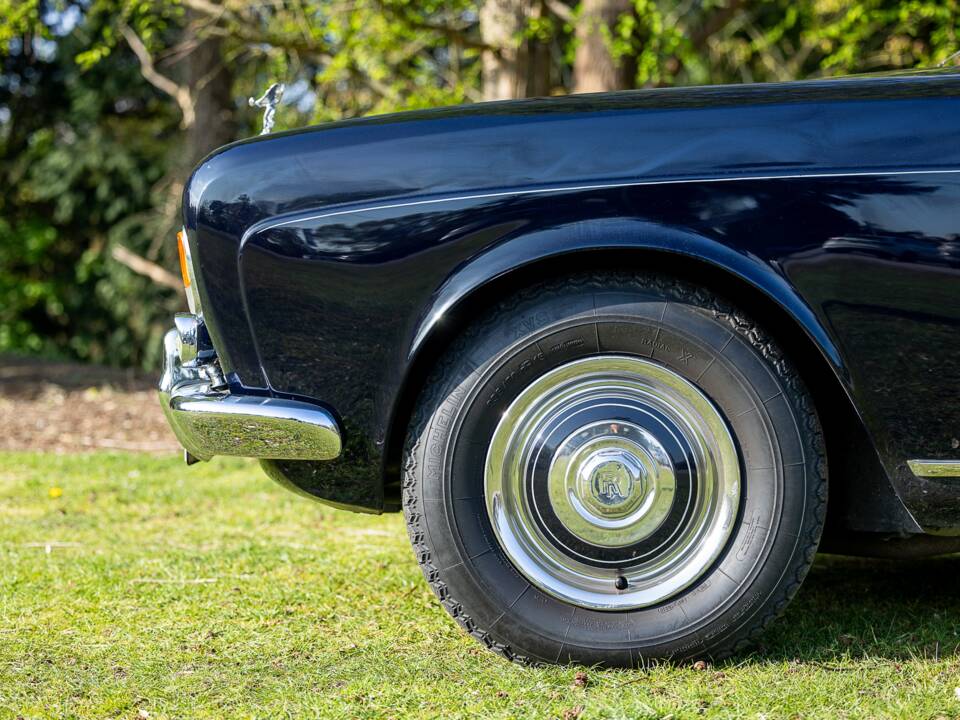 Image 17/50 of Rolls-Royce Silver Shadow I (1968)