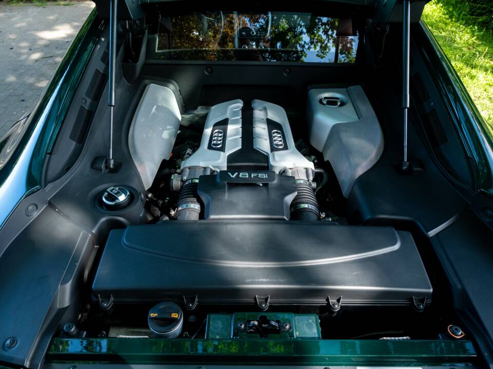 Image 33/33 of Audi R8 (2007)