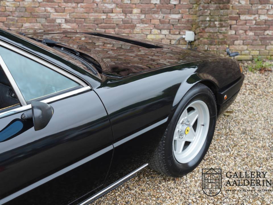Afbeelding 50/50 van Ferrari 400i (1984)
