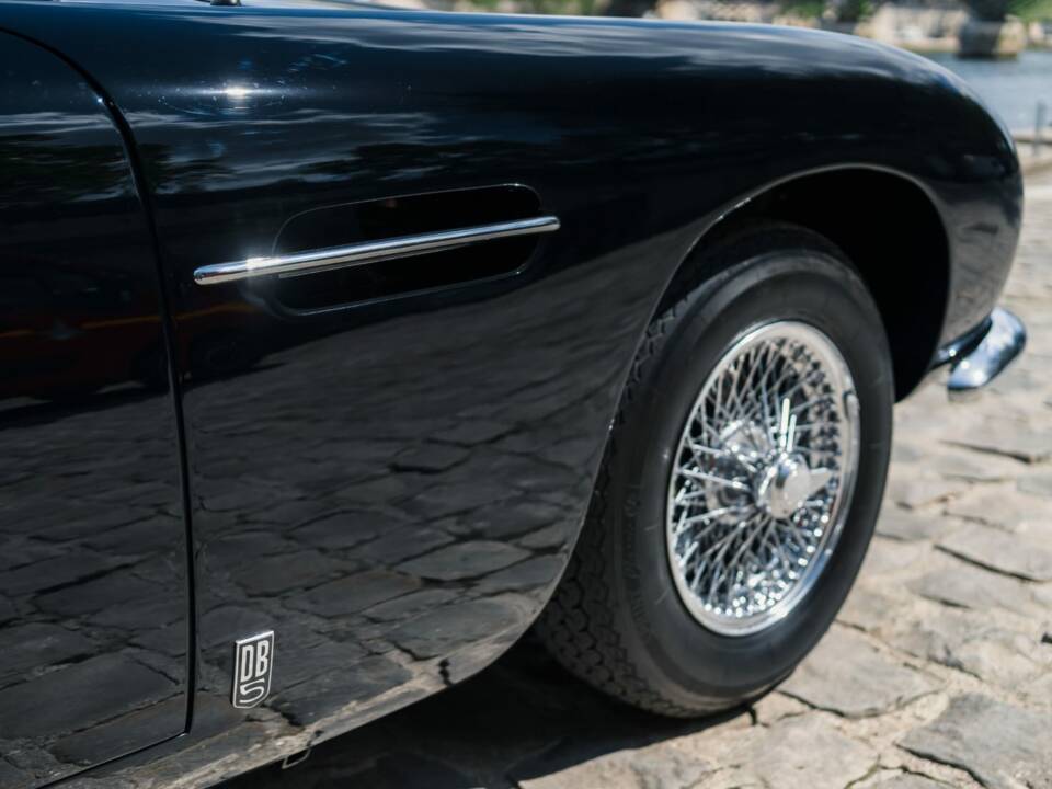 Afbeelding 22/75 van Aston Martin DB 5 Volante (1964)