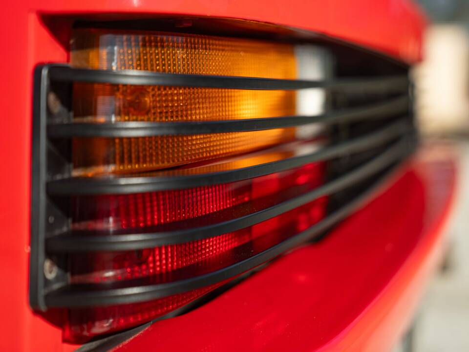 Image 24/50 of Ferrari Testarossa (1985)