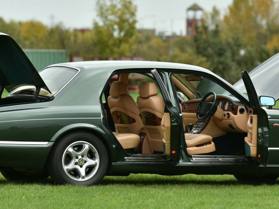 Immagine 27/50 di Bentley Arnage Green Label (1998)