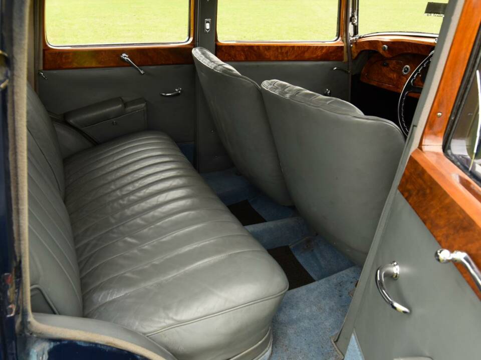 Immagine 28/50 di Rolls-Royce 20/25 HP Sport Saloon (1934)