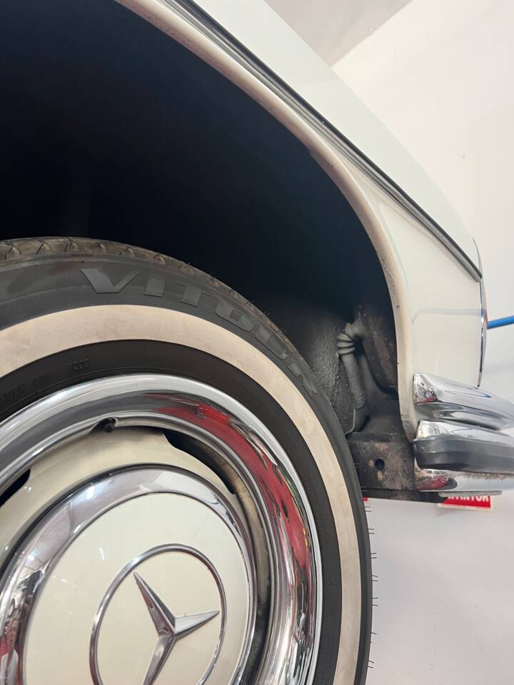 Afbeelding 31/50 van Mercedes-Benz 250 SE (1967)