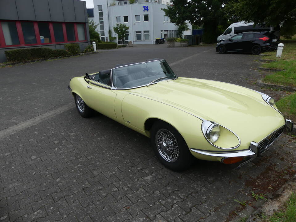 Bild 12/59 von Jaguar E-Type V12 (1972)