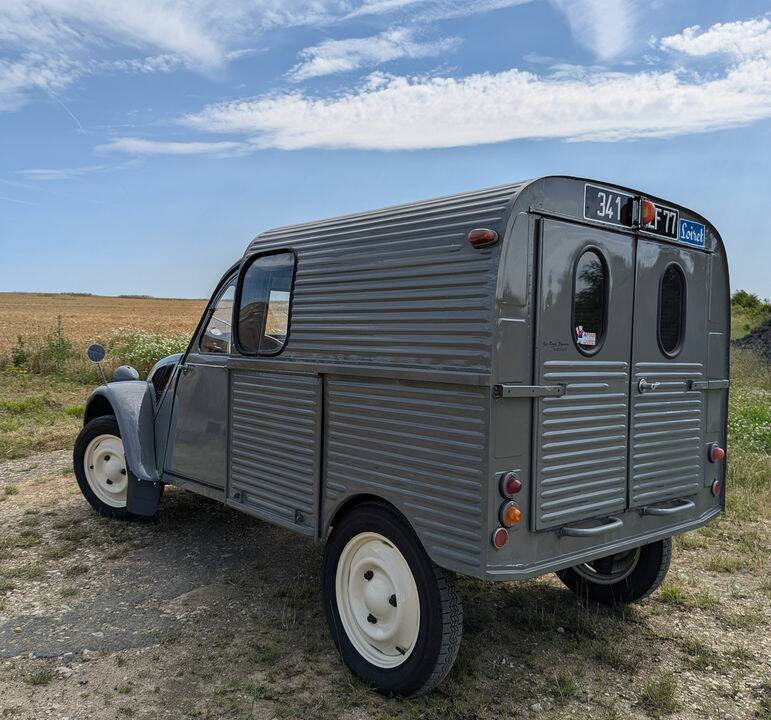 Image 8/8 de Citroën AZU (1958)