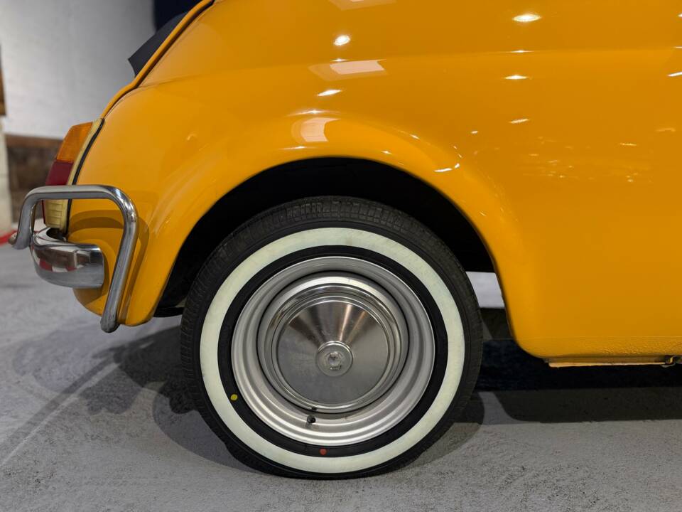 Image 19/76 de FIAT 500 L (1970)