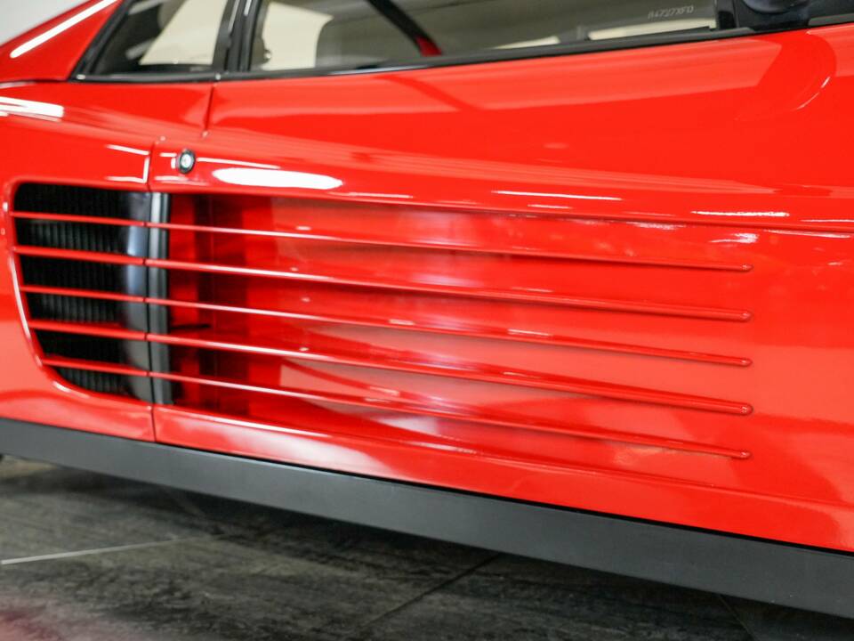 Bild 46/50 von Ferrari Testarossa (1990)